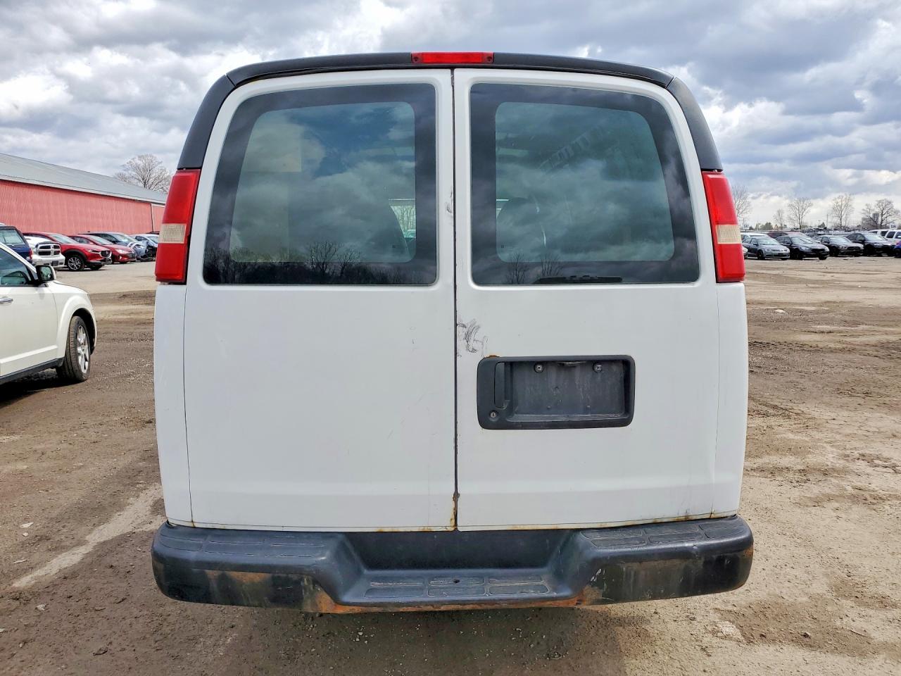 2014 GMC Savana VIN 1GTW7GCA0E1143549 photo 6