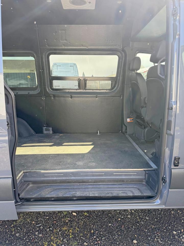 2025 Mercedes-Benz Sprinter VIN W1W4NBVYXST212908 photo 6