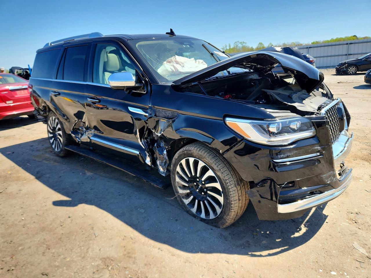2024 Lincoln Navigator VIN 5LMJJ2TG6REL19658 photo 4