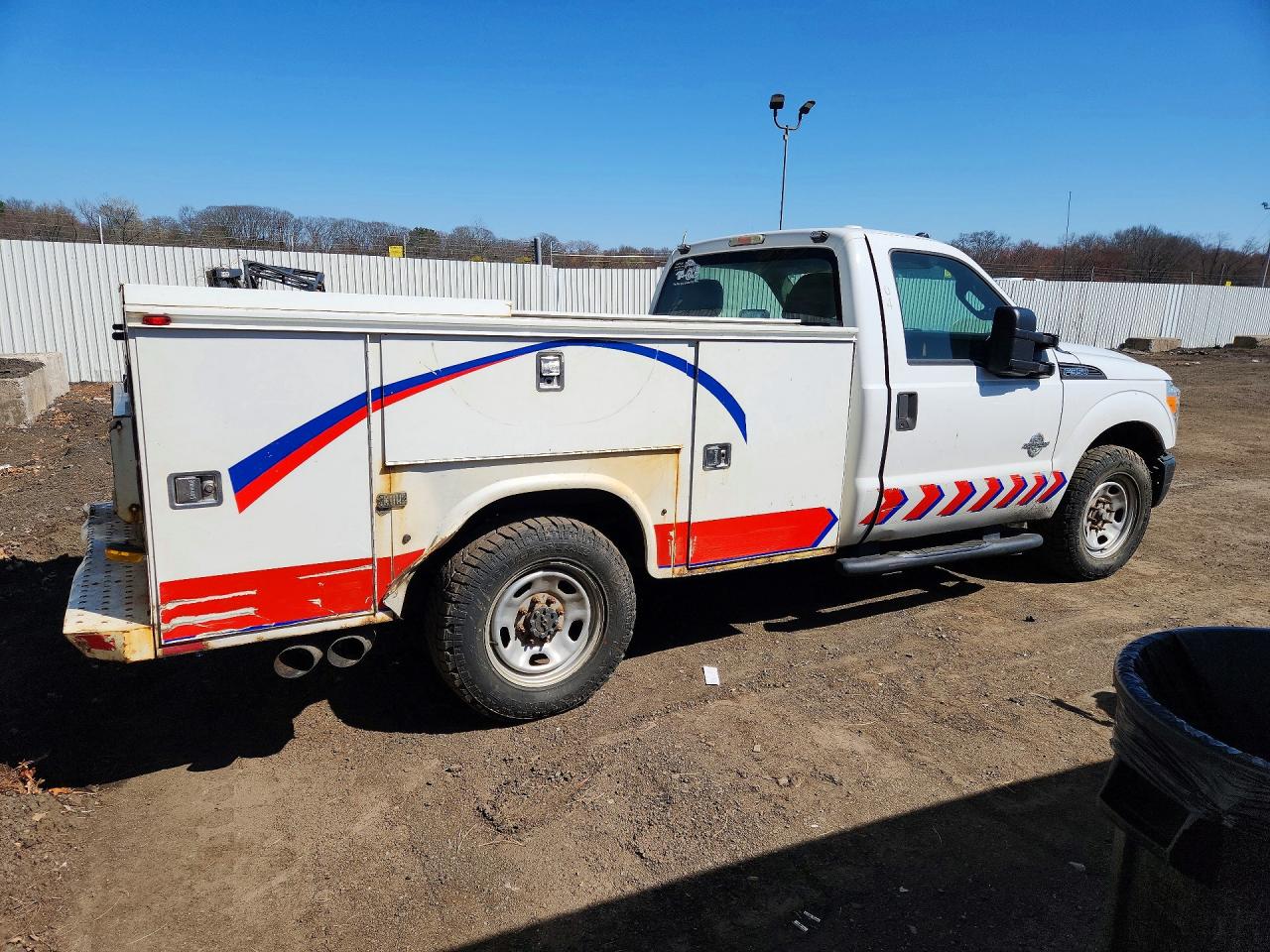 2015 Ford F350 VIN 1FDRF3ET4FEC14894 photo 3