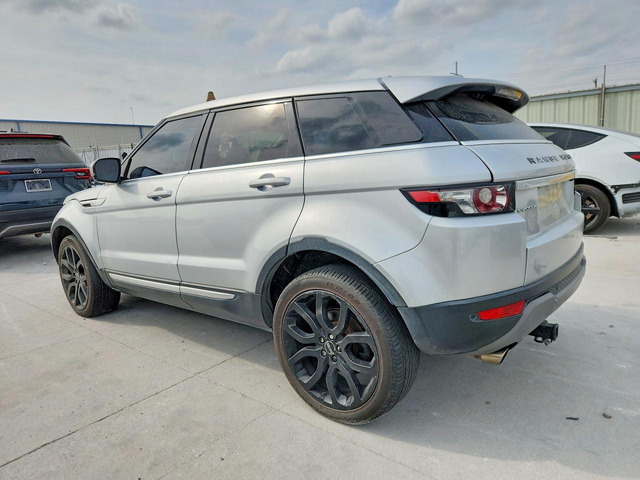 2012 Land Rangerover VIN SALVV2BG8CH626990 photo 2