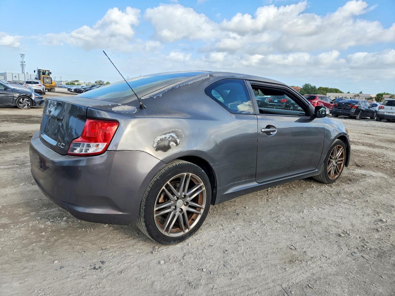 2013 Scion Tc VIN JTKJF5C75D3057168 photo 3