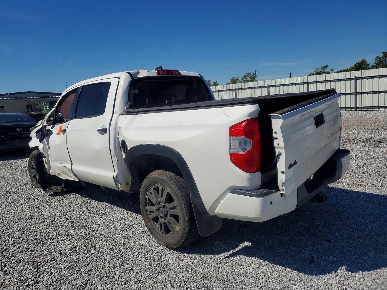 2020 TOYOTA Tundra pla VIN 5TFAY5F1XLX888438 photo 2