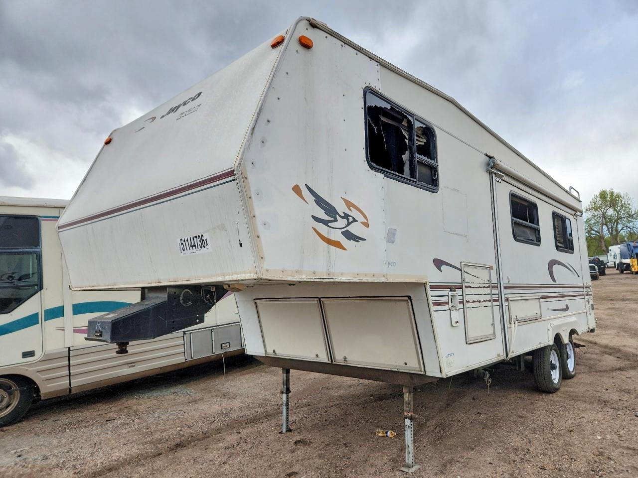 1999 JAYCO All models VIN 1UJCJ02M1X5LC0494 photo 2