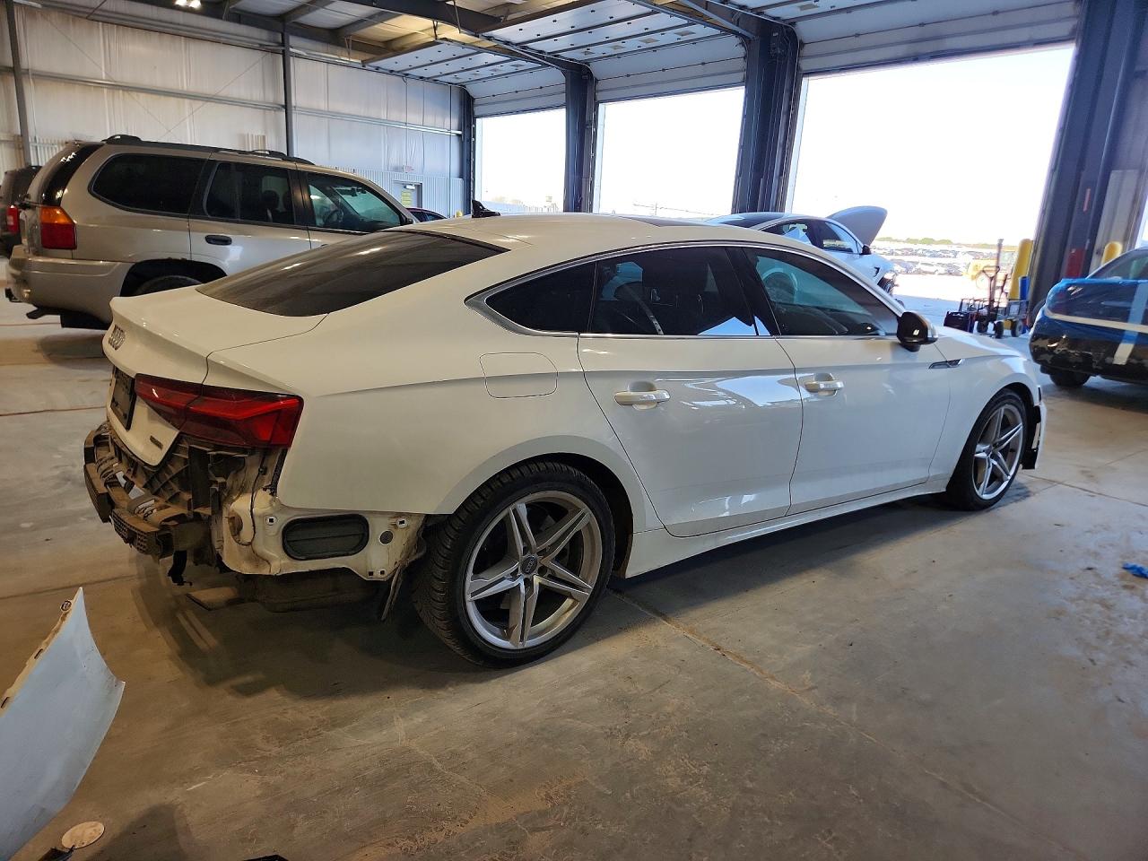2021 Audi A5 VIN WAUDACF54MA015889 photo 3