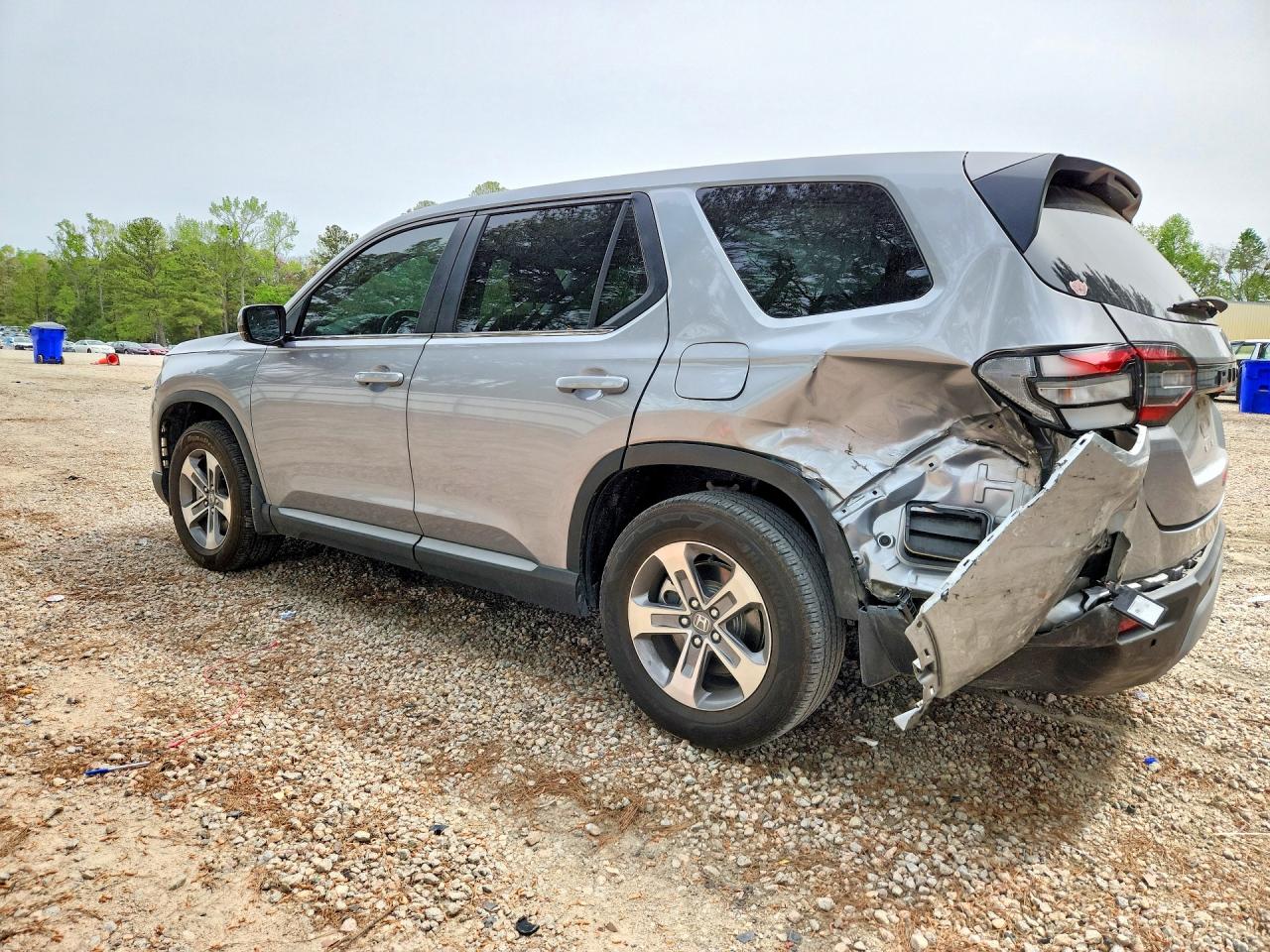 2025 Honda Pilot VIN 5FNYG2H43SB023620 photo 2