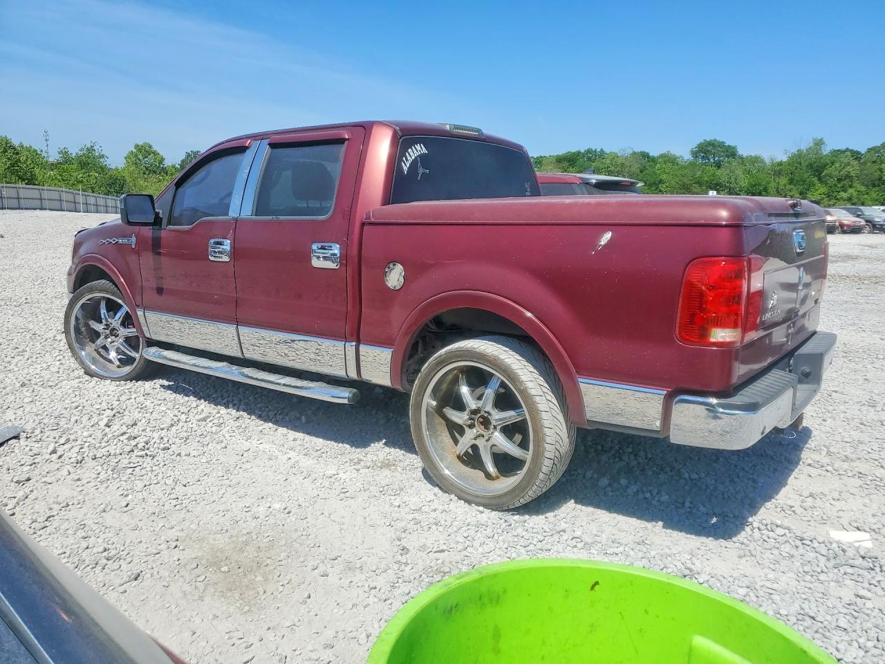 2006 Lincoln Mark lt VIN 5LTPW165X6FJ07663 photo 2