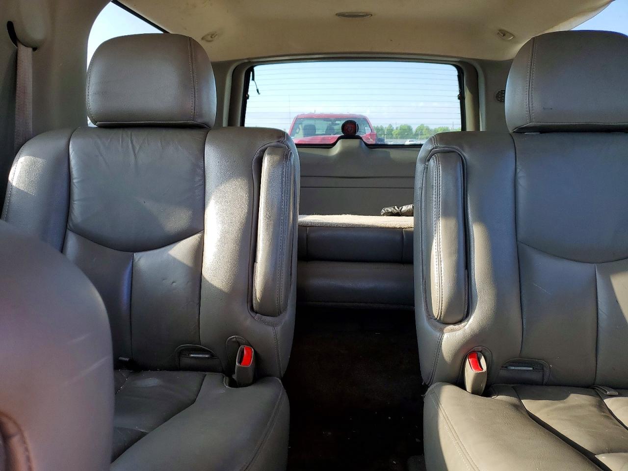 2006 GMC Yukon VIN 1GKFK16Z96J138482 photo 10