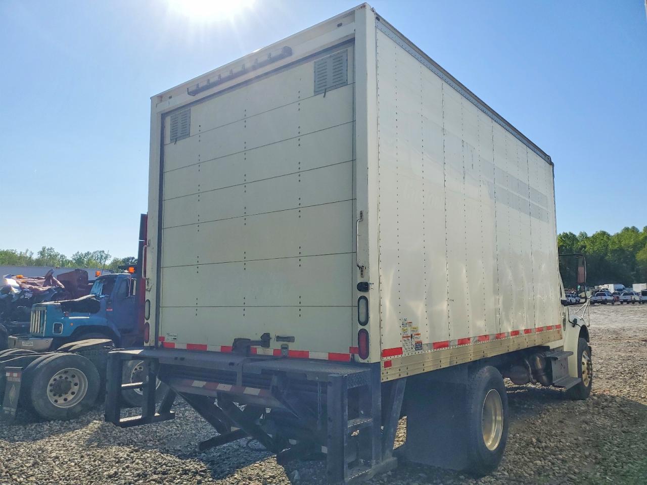 2014 FREIGHTLINER All other VIN 3ALACWDT2EDFY4216 photo 4