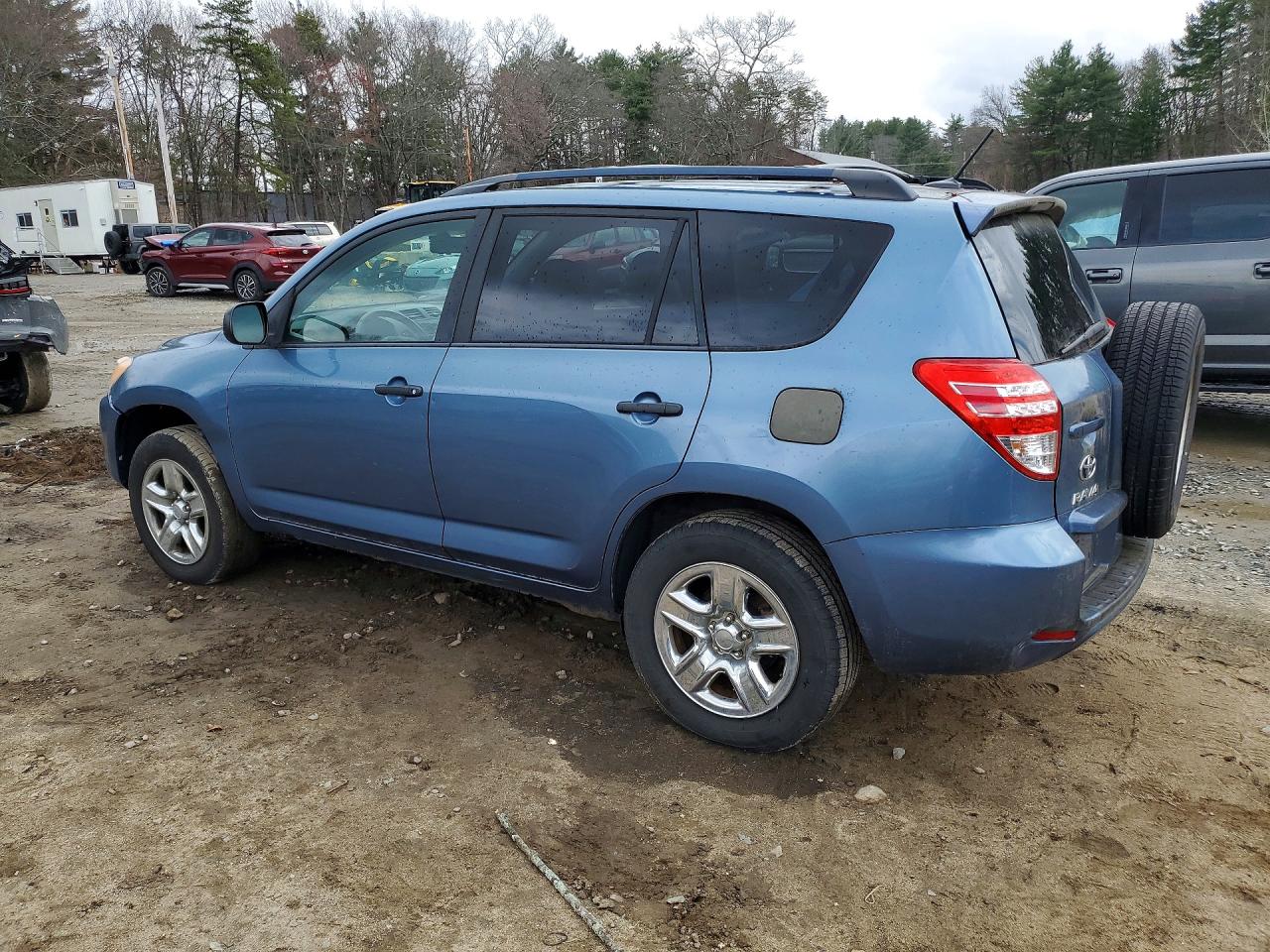 2011 Toyota Rav4 base VIN 2T3BF4DV5BW120363 photo 2