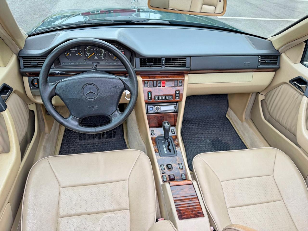 1995 Mercedes-Benz E-class VIN WDBEA66E8SC282817 photo 9