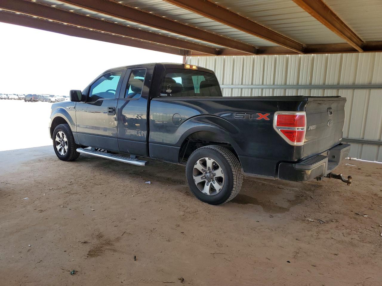 2013 Ford F150 VIN 1FTFX1CF4DFB82056 photo 2