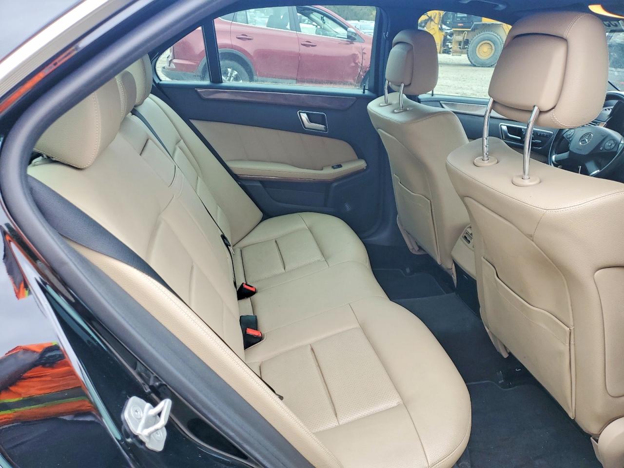 2012 Mercedes-Benz E-class VIN WDDHF8JB2CA544276 photo 10