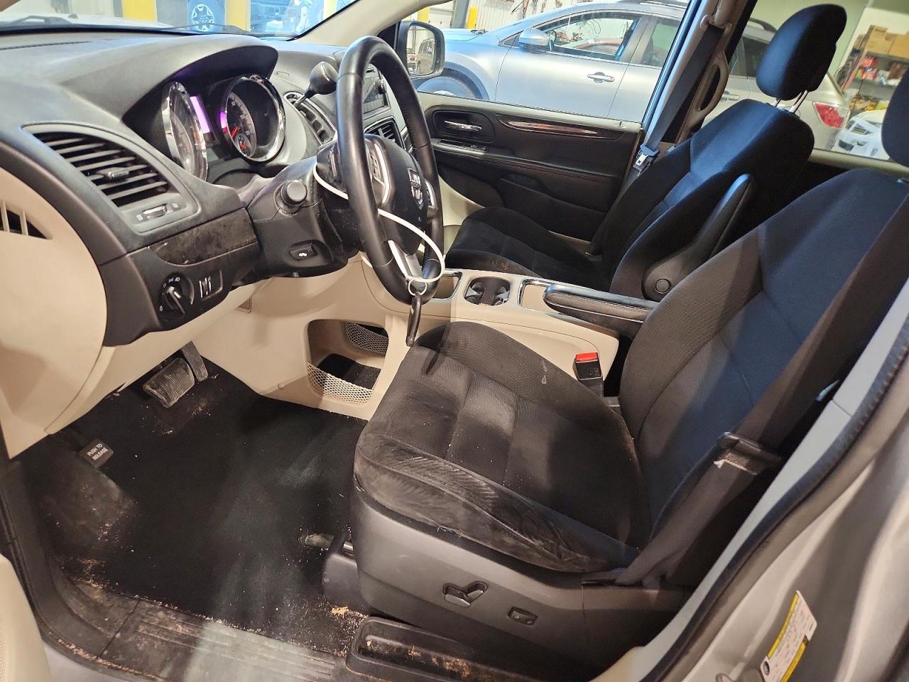 2014 Dodge Caravan VIN 2C4RDGCG4ER388277 photo 7