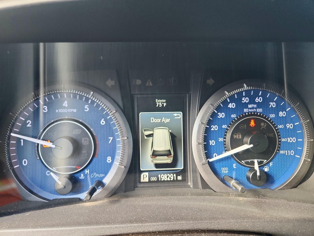 2015 Sienna VIN 5TDYK3DC5FS678168 photo 9