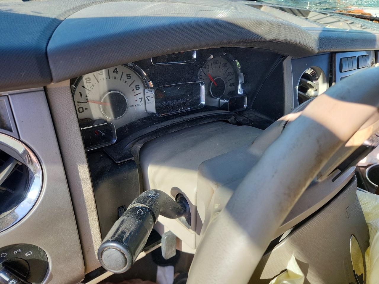 2007 Ford Expedition VIN 1FMFK20547LA88602 photo 9