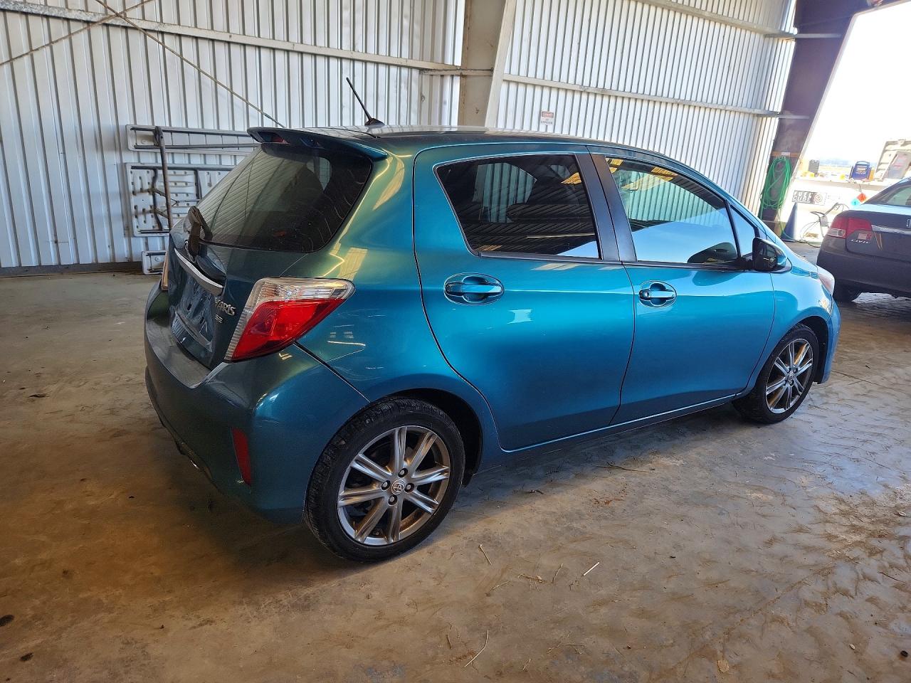 2012 Toyota Yaris VIN JTDKTUD36CD515643 photo 3