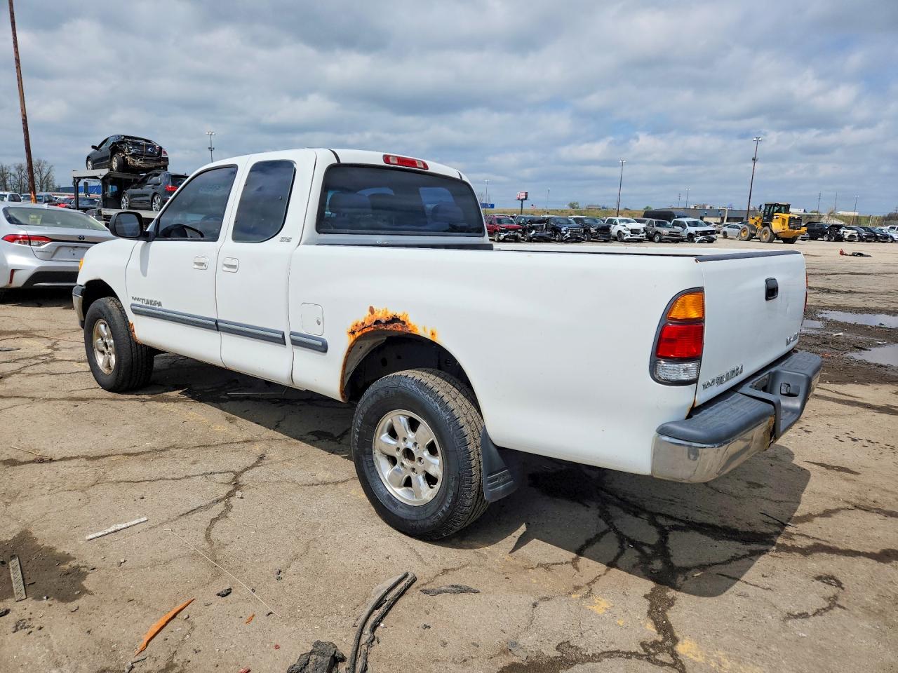 2000 Toyota Tundra VIN 5TBBT4415YS122431 photo 2