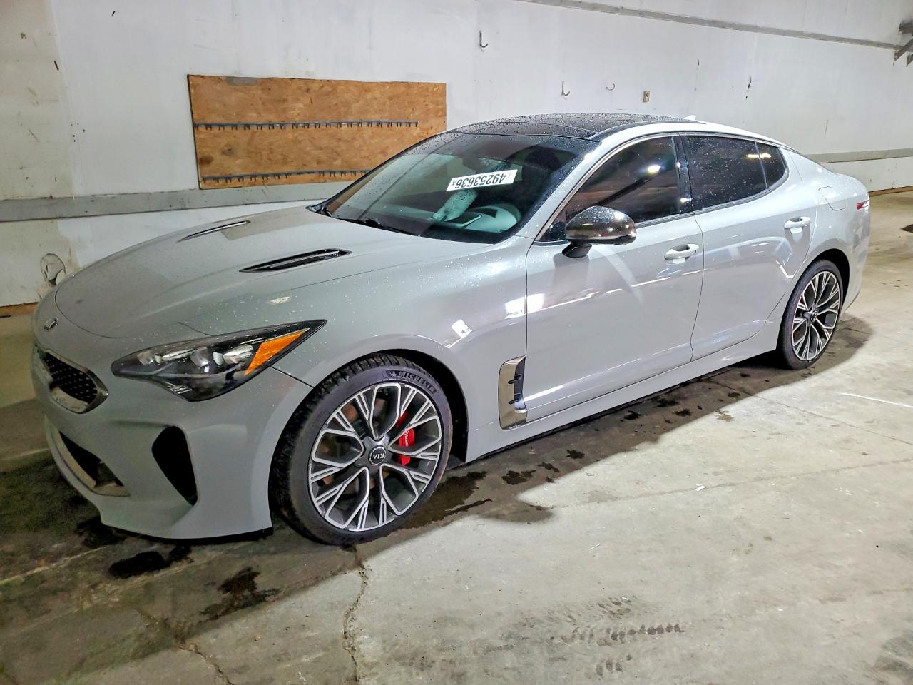 2019 Kia Stinger VIN KNAE55LC0K6064210 photo 1