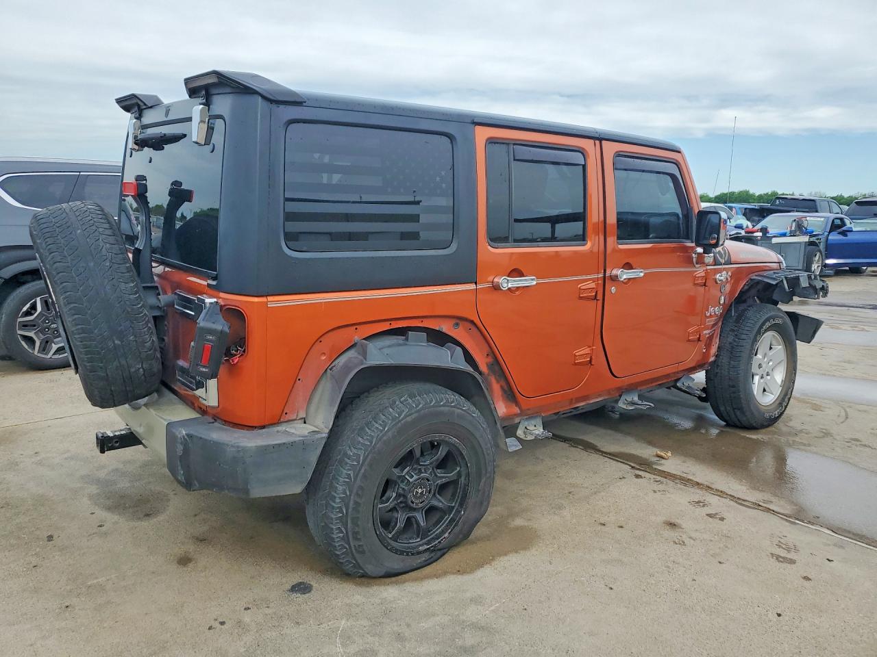 2011 Wrangler / VIN 1J4BA3H16BL520395 photo 3