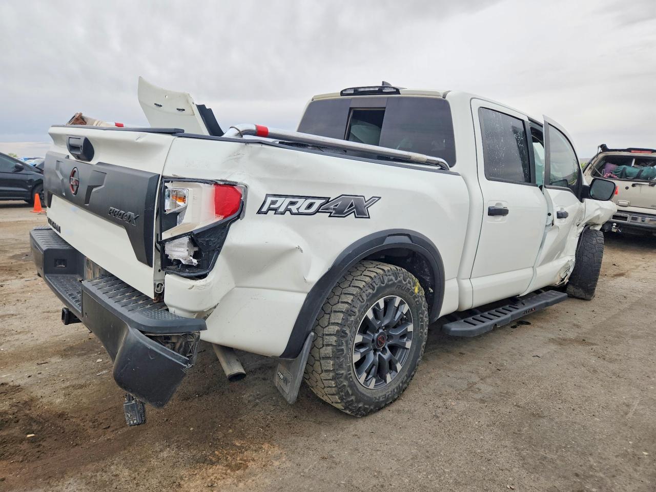 2023 Nissan TITAN VIN 1N6AA1ED5PN103265 photo 3