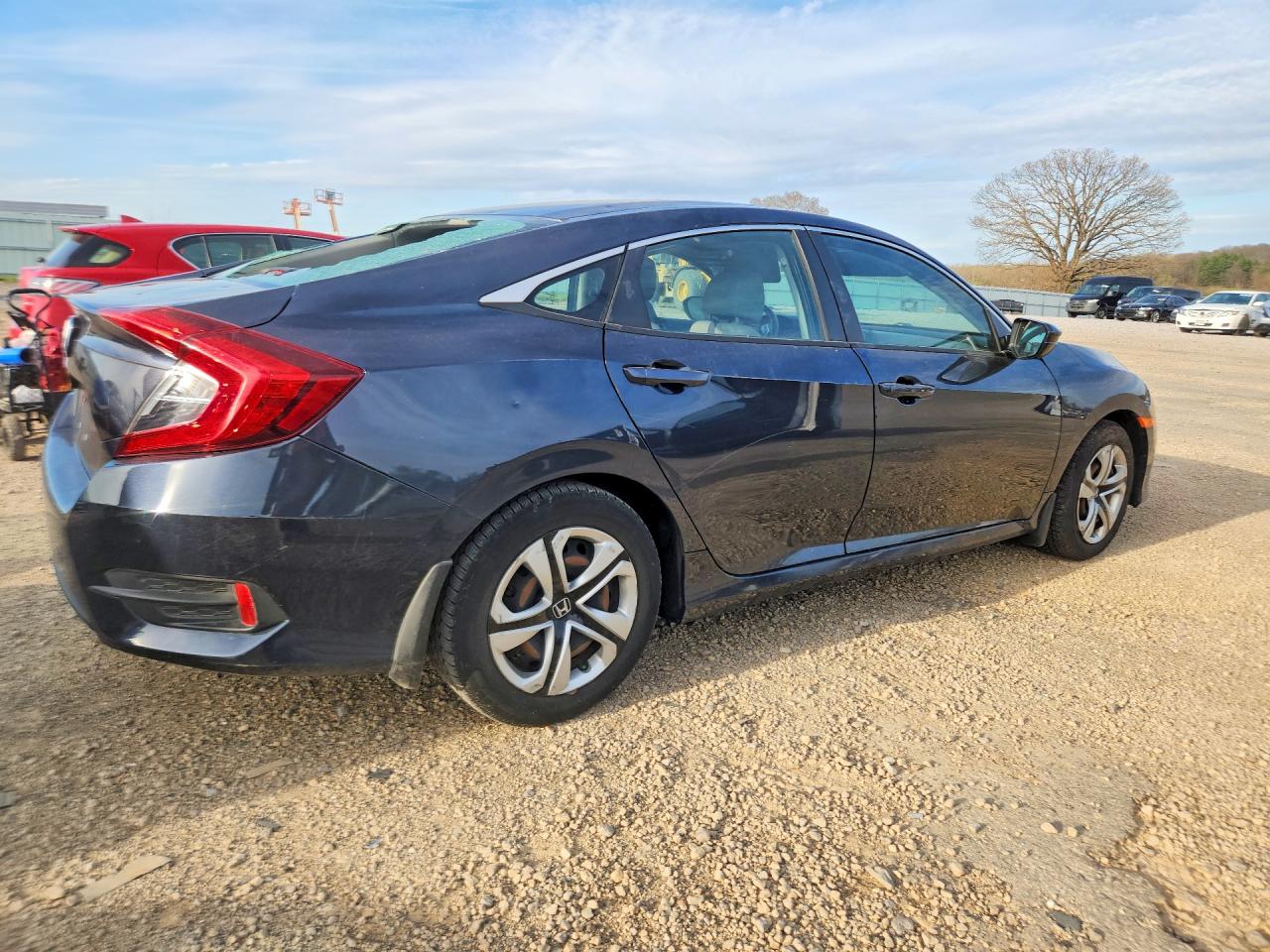2018 Honda Civic VIN 19XFC2F58JE042165 photo 3