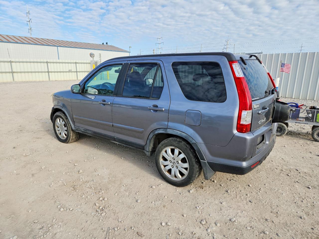 2005 Honda Crv VIN JHLRD78935C024485 photo 2