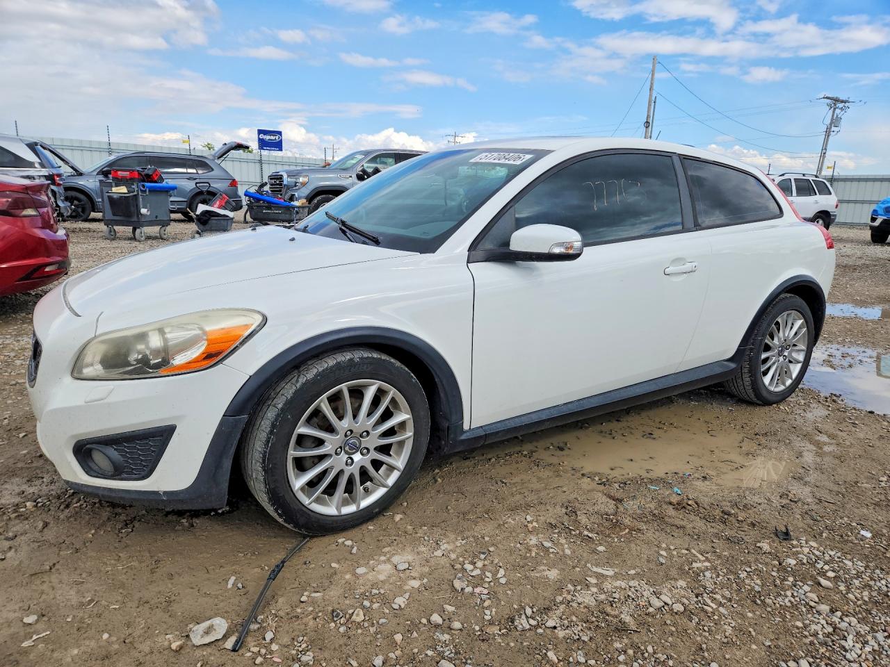 2011 Volvo C30 VIN YV1672MK3B2198393 photo 1