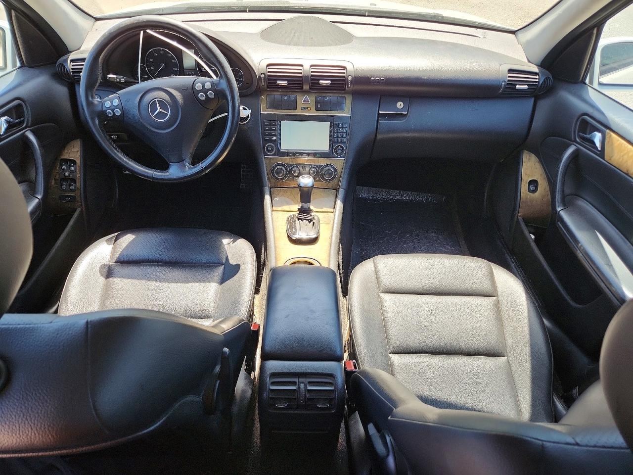2007 Mercedes-Benz C class VIN WDBRF52H27F861790 photo 8