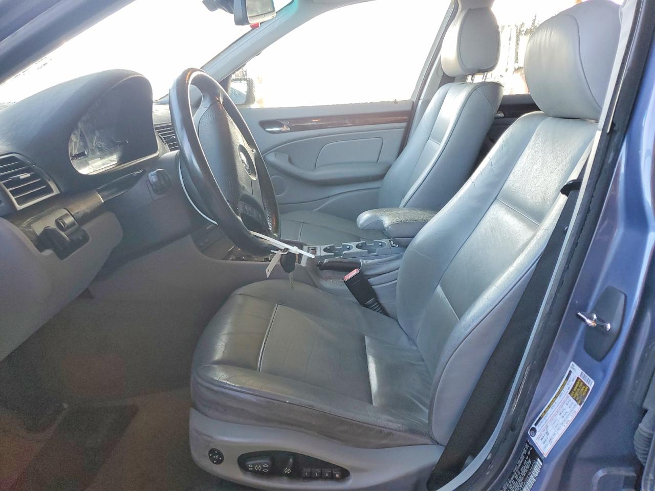 2005 BMW 3 series VIN WBAAZ33405KW75320 photo 7