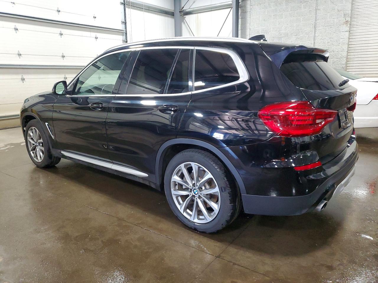 2018 BMW X3 VIN 5UXTR9C54JLD61540 photo 2