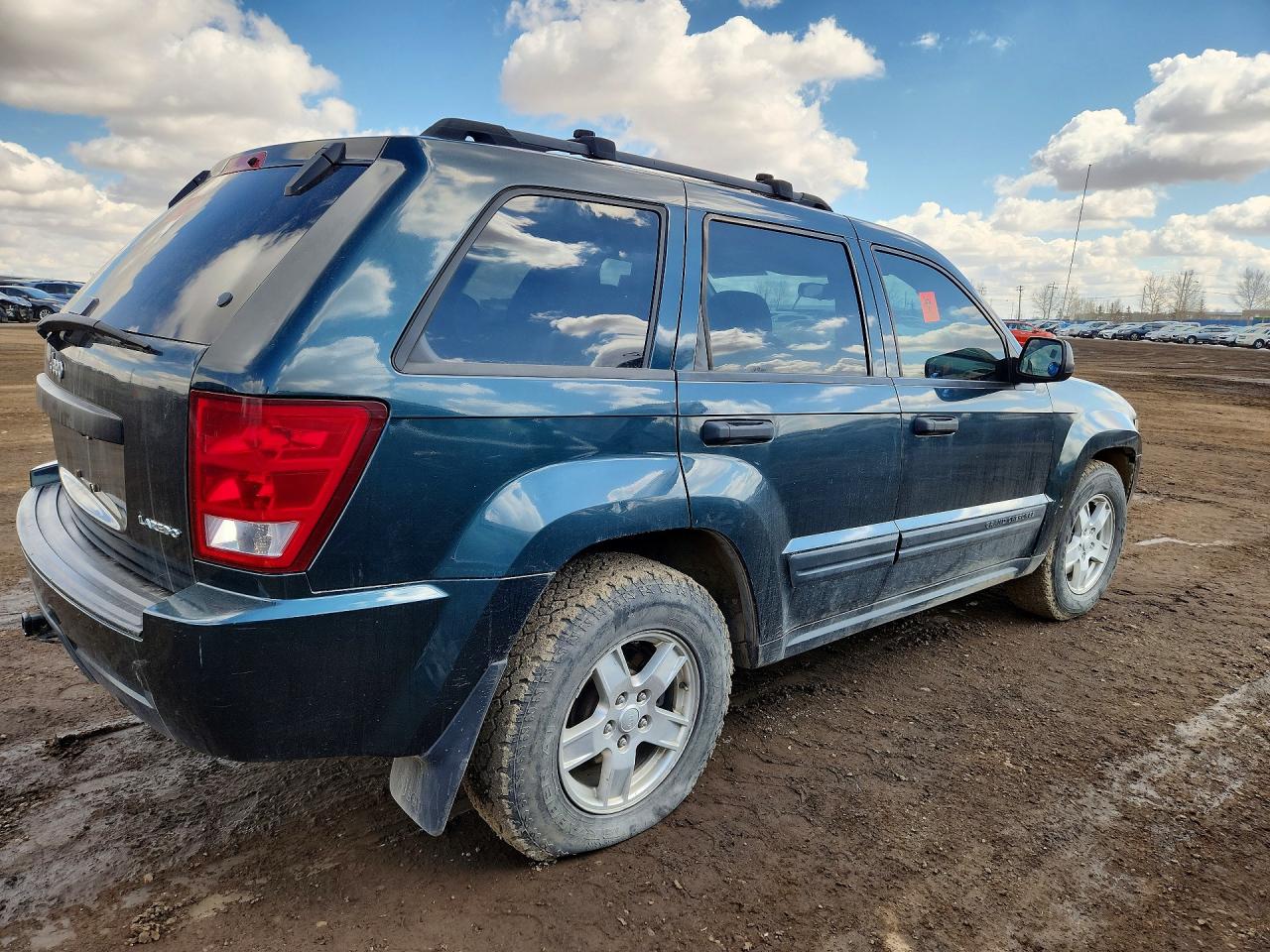 2005 JEEP Cherokee VIN 1J4GR48K05C671329 photo 3