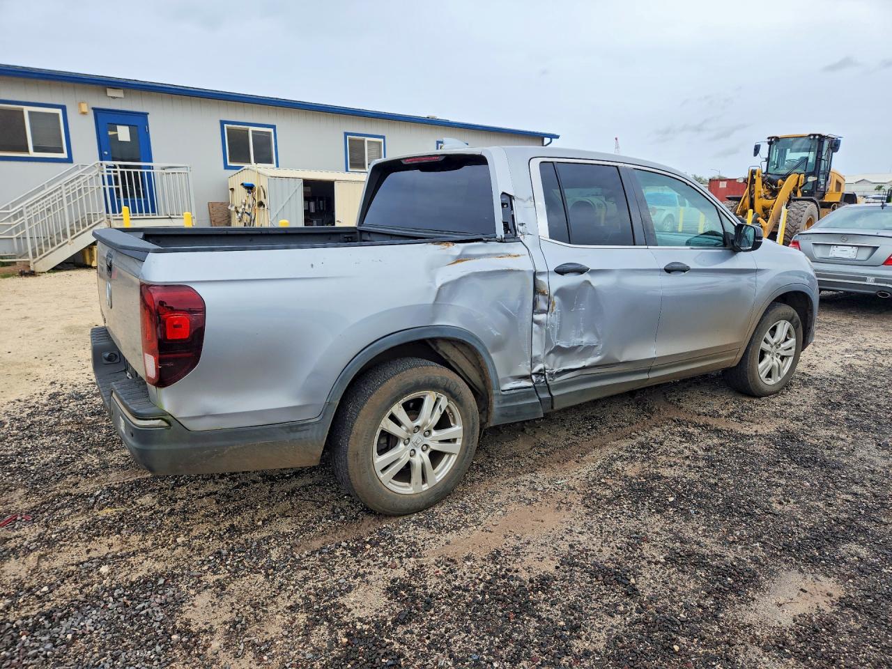 2019 Honda Ridgeline VIN 5FPYK2F29KB006117 photo 3