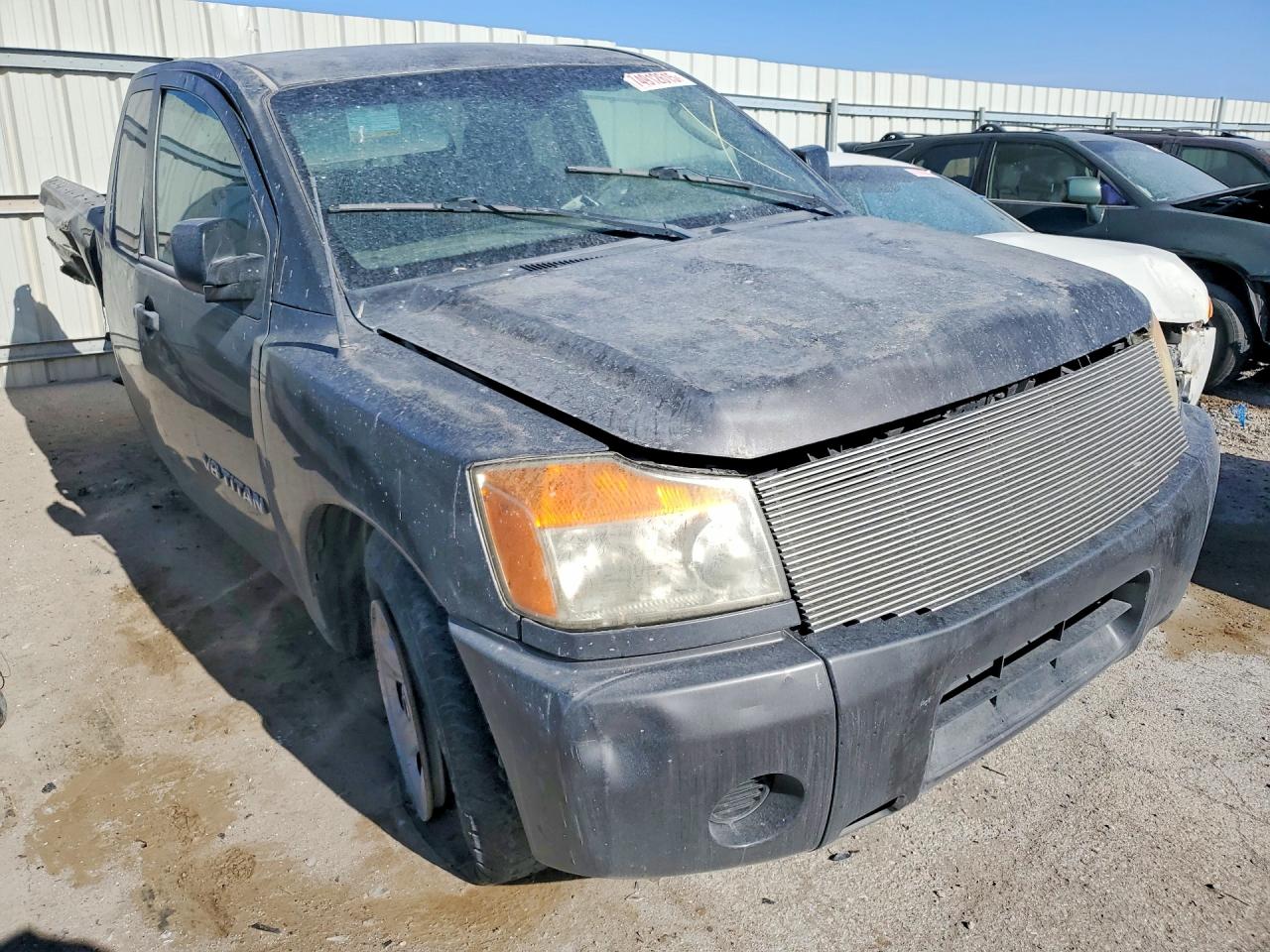 2005 Nissan TITAN VIN 1N6AA06A85N557649 photo 4