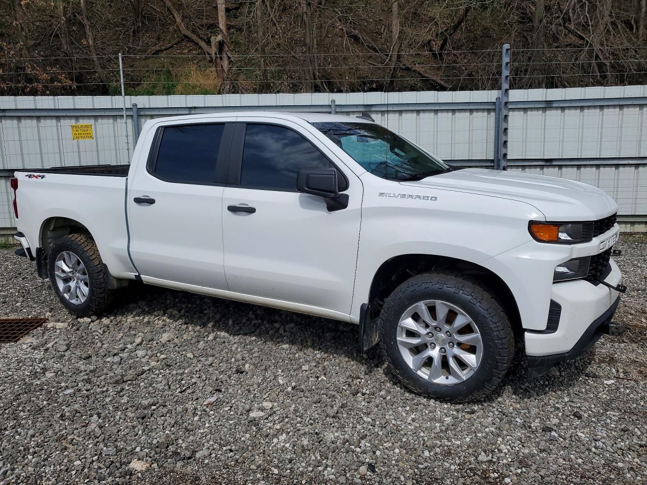2021 Chevy Silverado VIN 3GCPYBEK0MG247999 photo 4