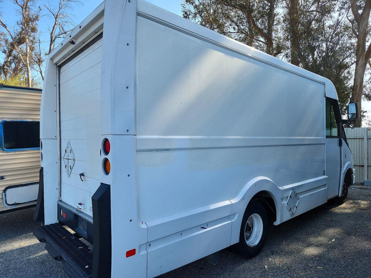 2016 Isuzu Npr VIN JALB4T179G7W01238 photo 3