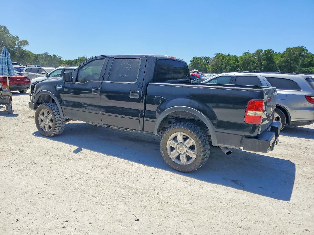 2004 Ford F150 VIN 1FTPW14514KC14756 photo 2