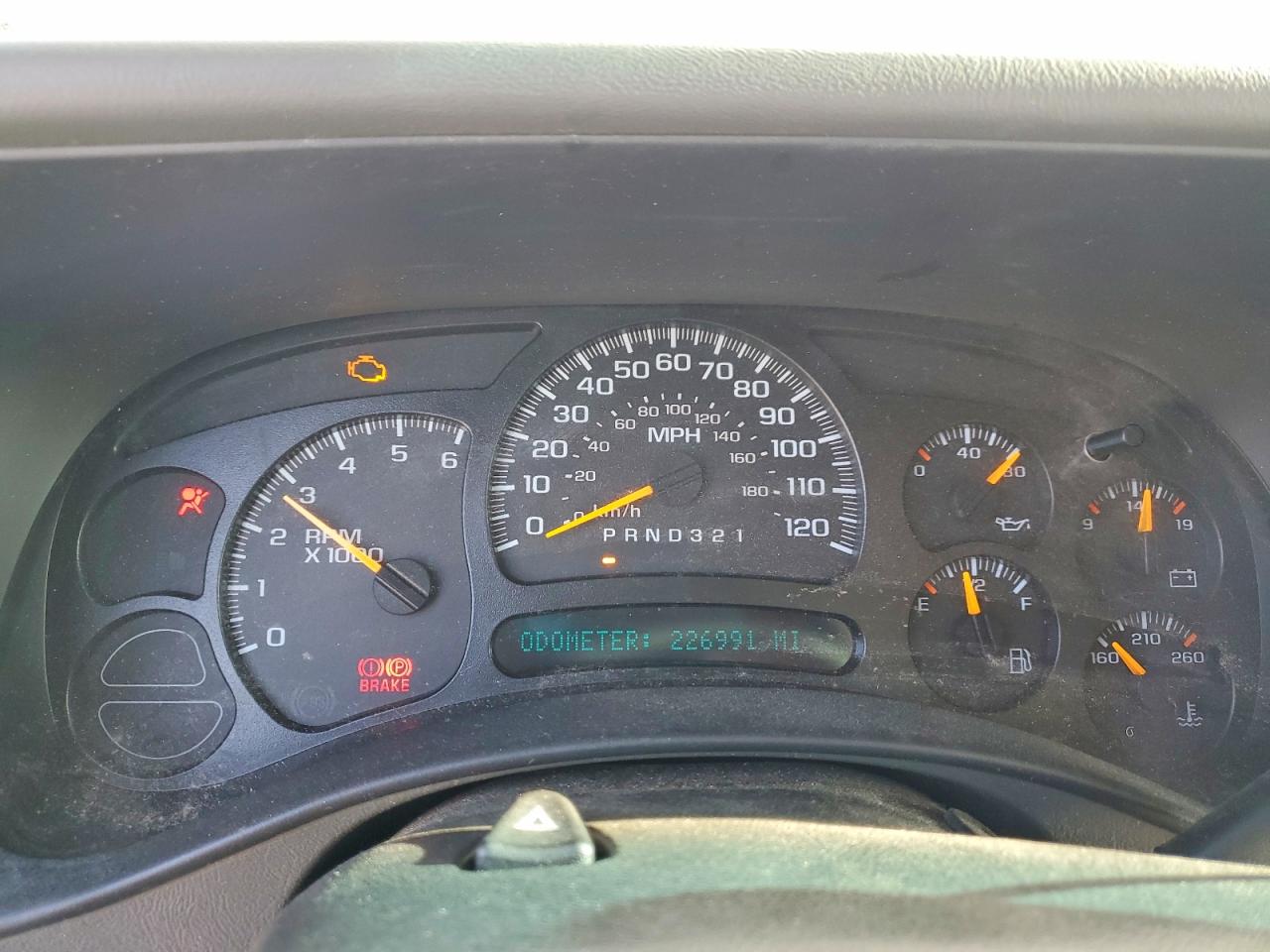2006 GMC Yukon VIN 1GKFK16Z96J138482 photo 9