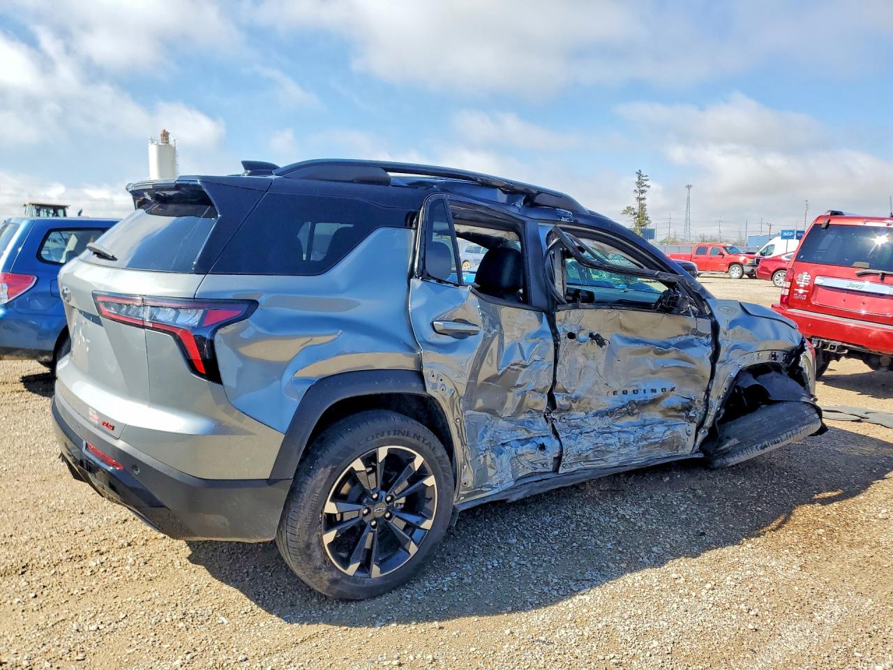 2026 Chev Equinox VIN 3GNAXTEG7TL296561 photo 3