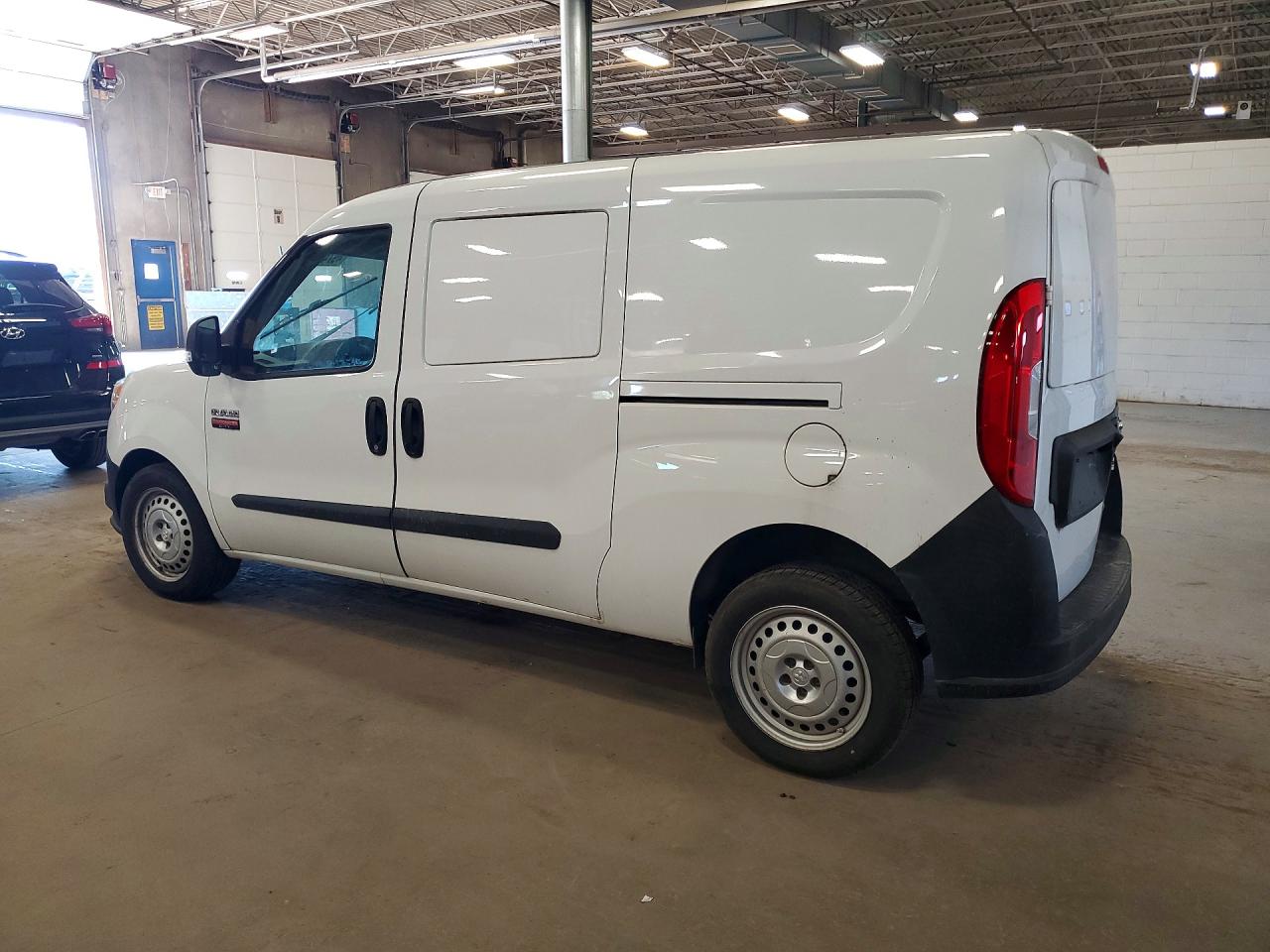 2019 RAM Promaster VIN ZFBHRFAB1K6L99094 photo 2