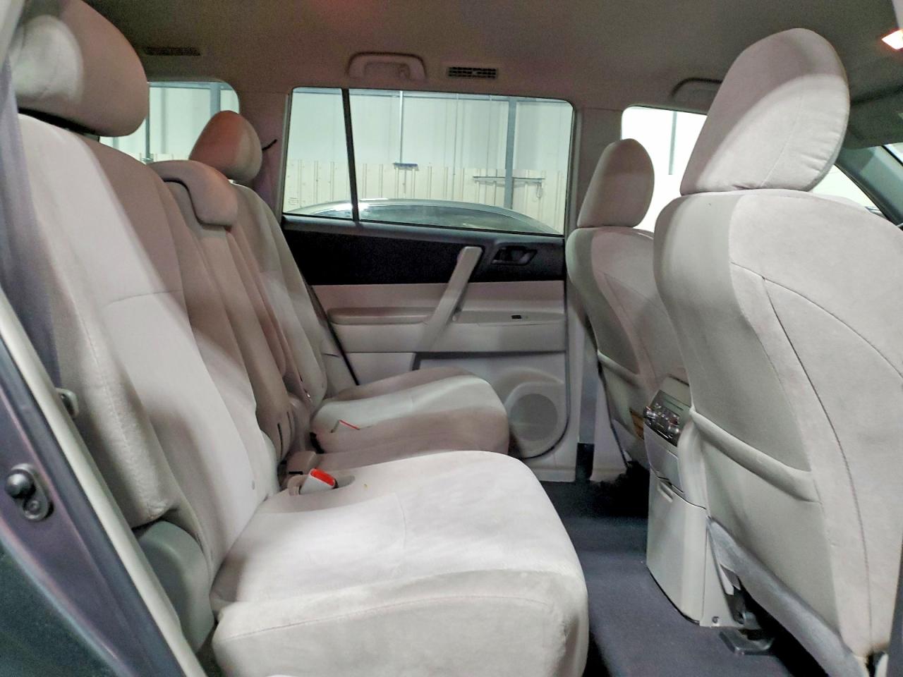 2012 Toyota Highlander VIN 5TDBK3EH8CS109861 photo 11