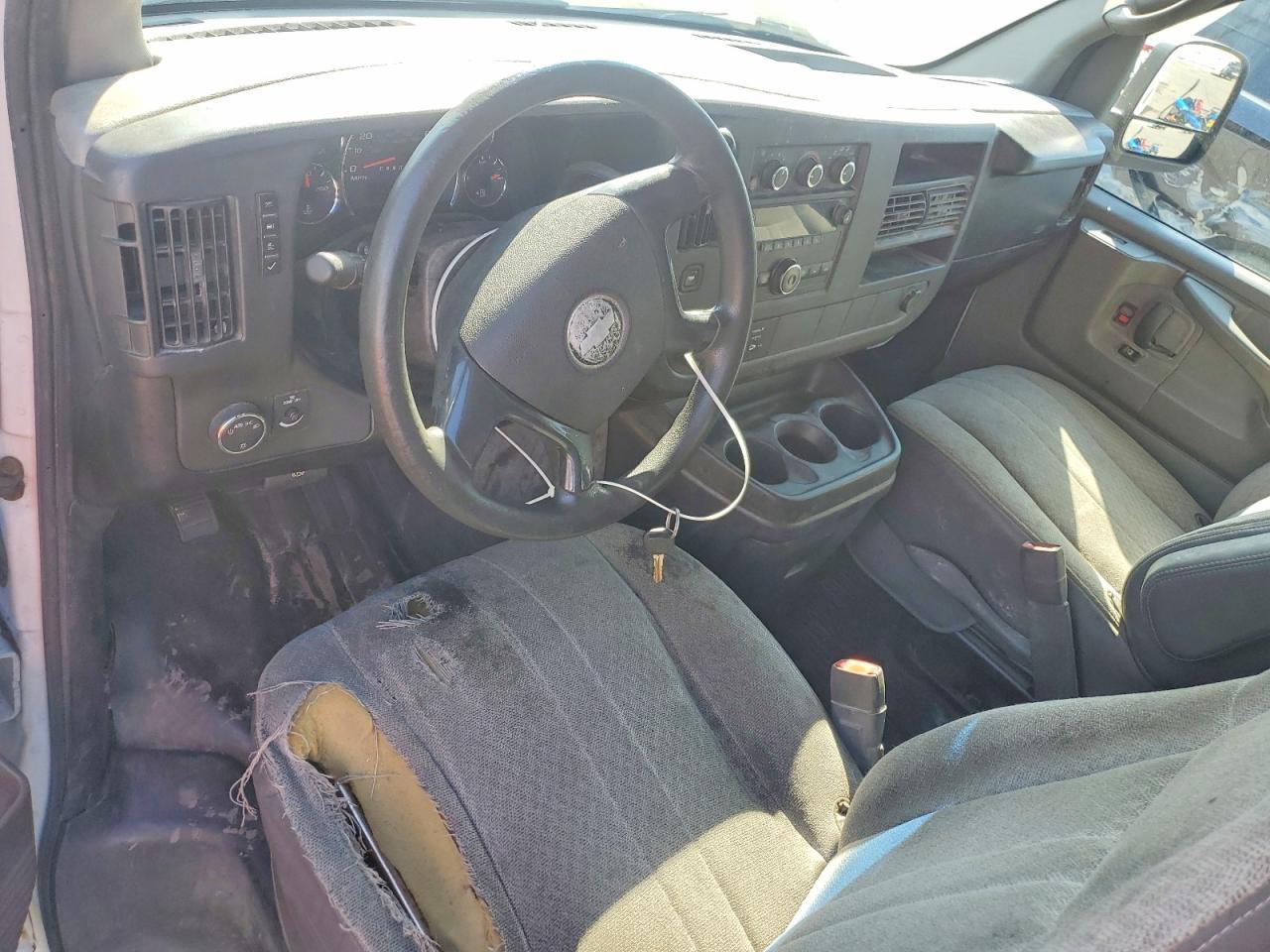 2008 CHEV Express VIN 1GCGG25C181213912 photo 8