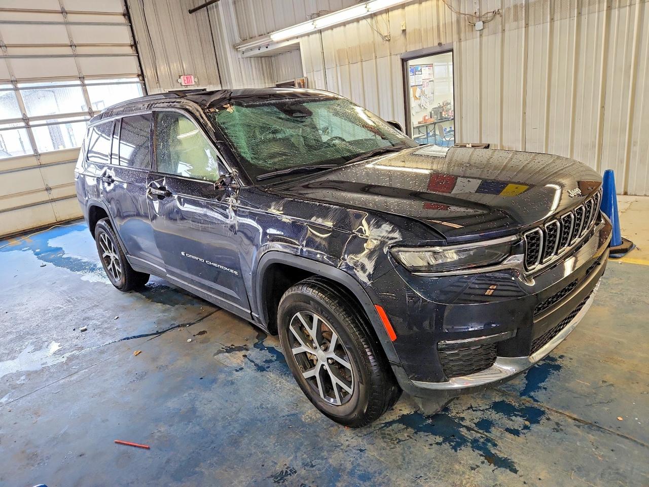 2023 Jeep Cherokee VIN 1C4RJKBG3P8852798 photo 4