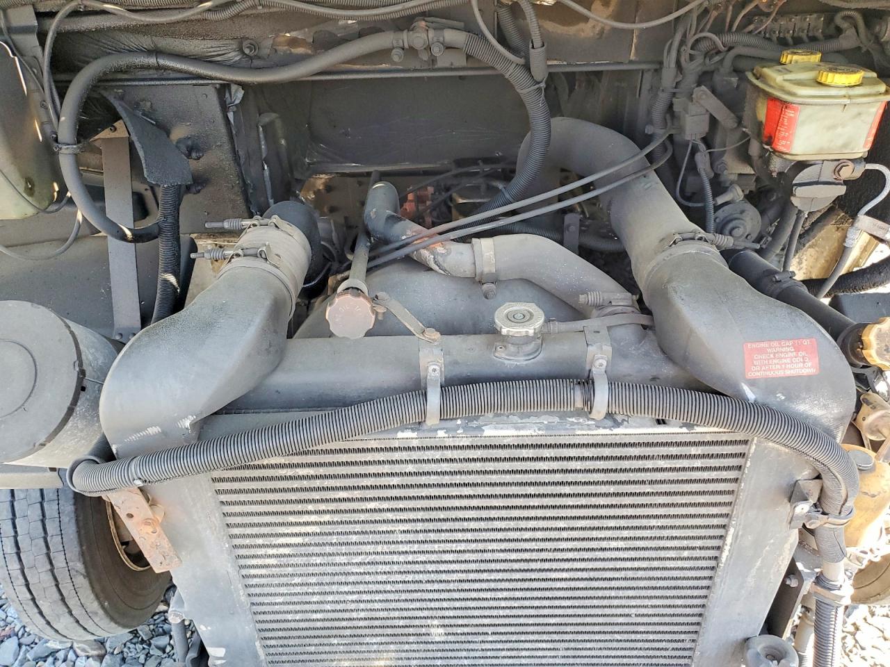 1999 FREIGHTLINER All models VIN 4UZA5FFC0XCB81957 photo 12