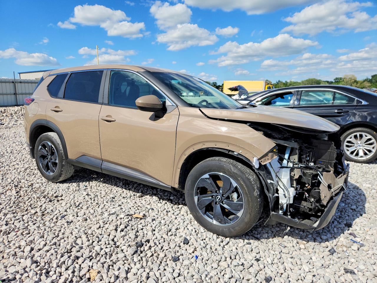 2024 NISS Rogue VIN 5N1BT3BBXRC744485 photo 4