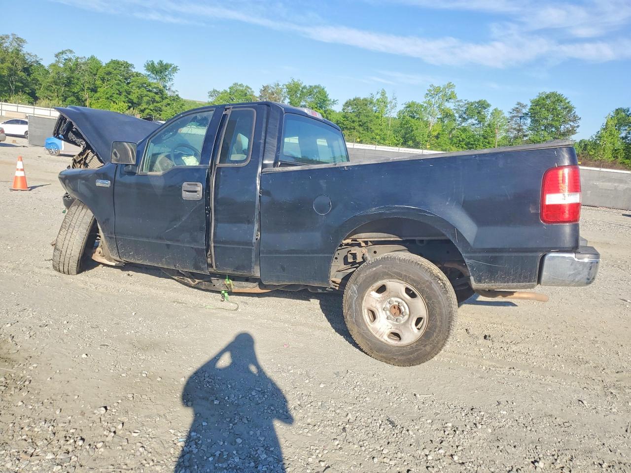 2004 Ford F150 VIN 1FTRF12W04NB05398 photo 2