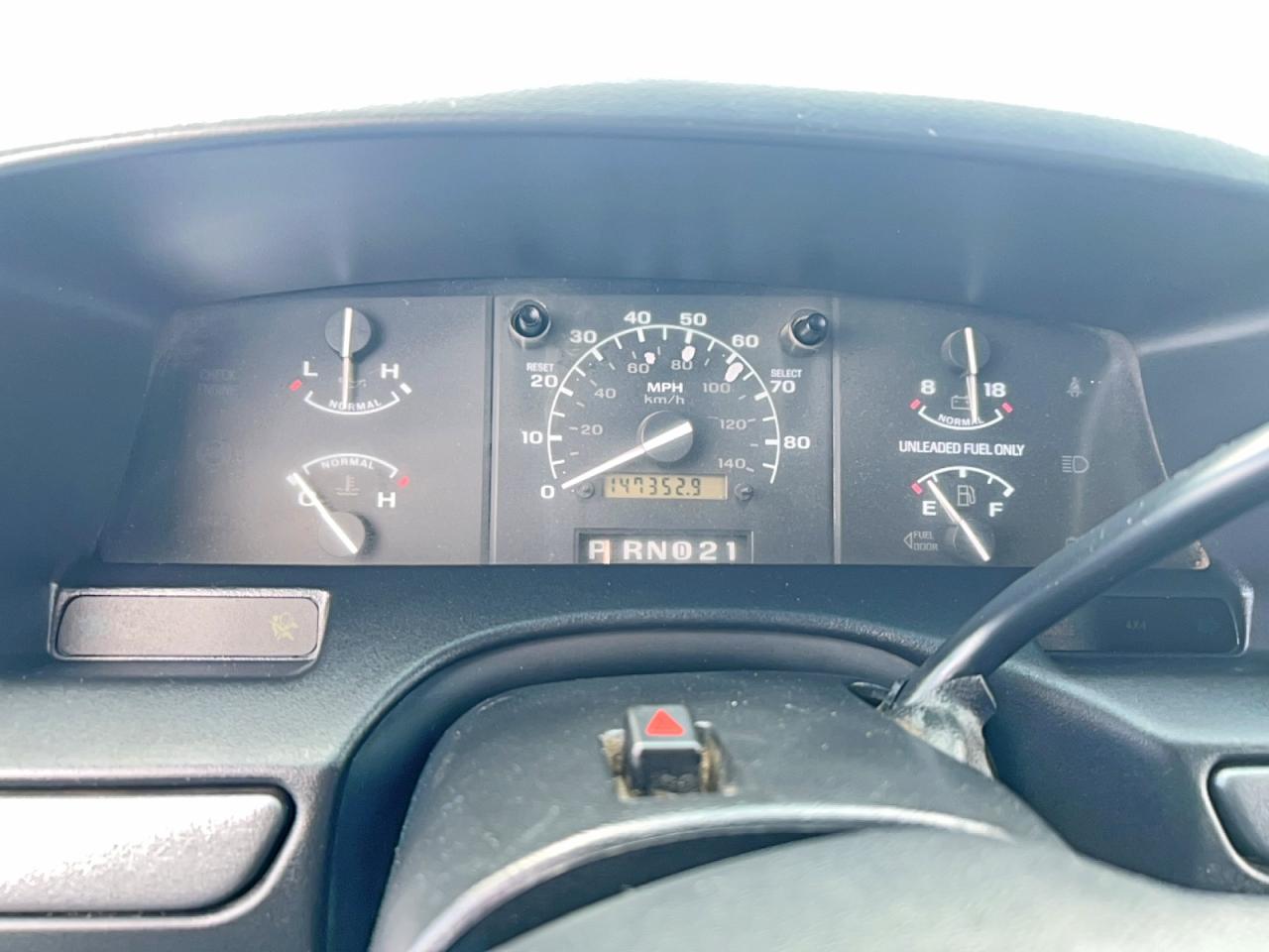 1995 Ford Bronco VIN 1FMEU15H0SLB80835 photo 8