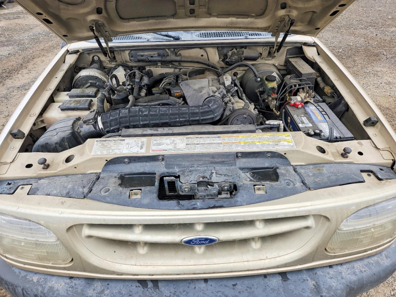 1999 Ford Explorer VIN 1FMZU34X8XUA27210 photo 11
