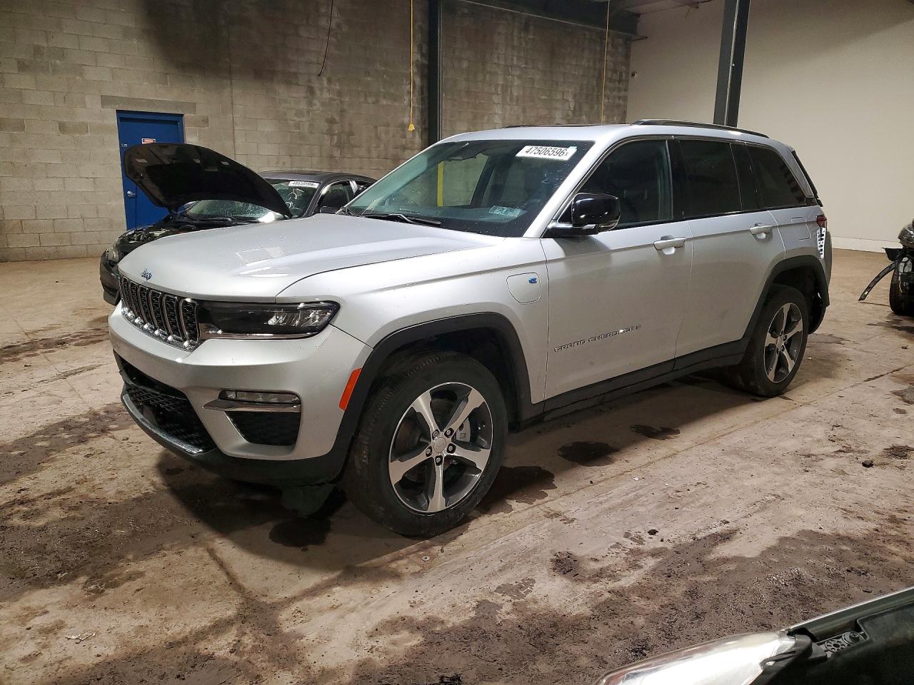 2023 Cherokee VIN 1C4RJYB67PC595877 photo 1