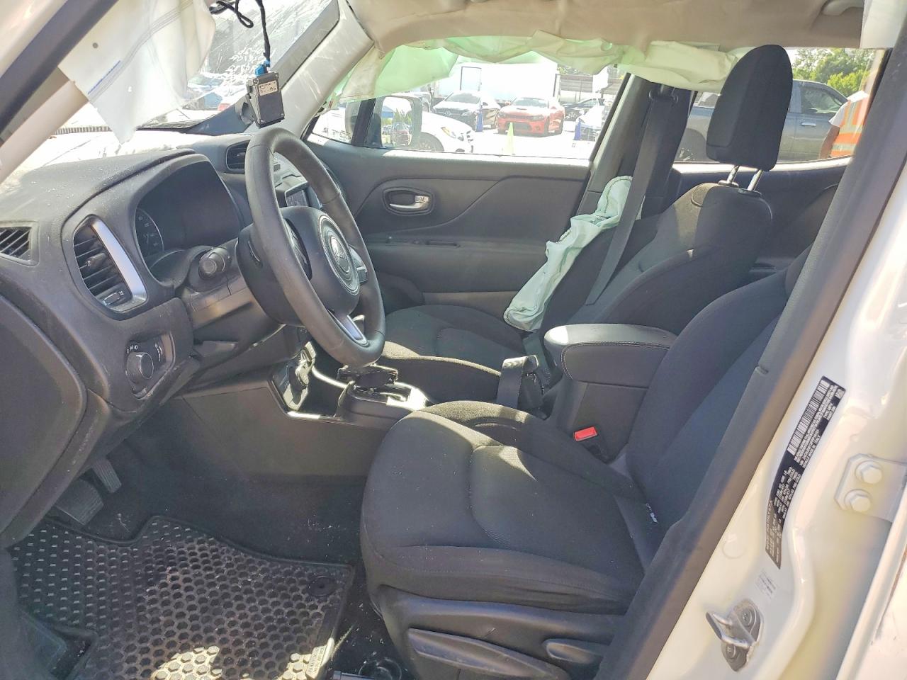 2023 Jeep Renegade VIN ZACNJDB13PPP19101 photo 7